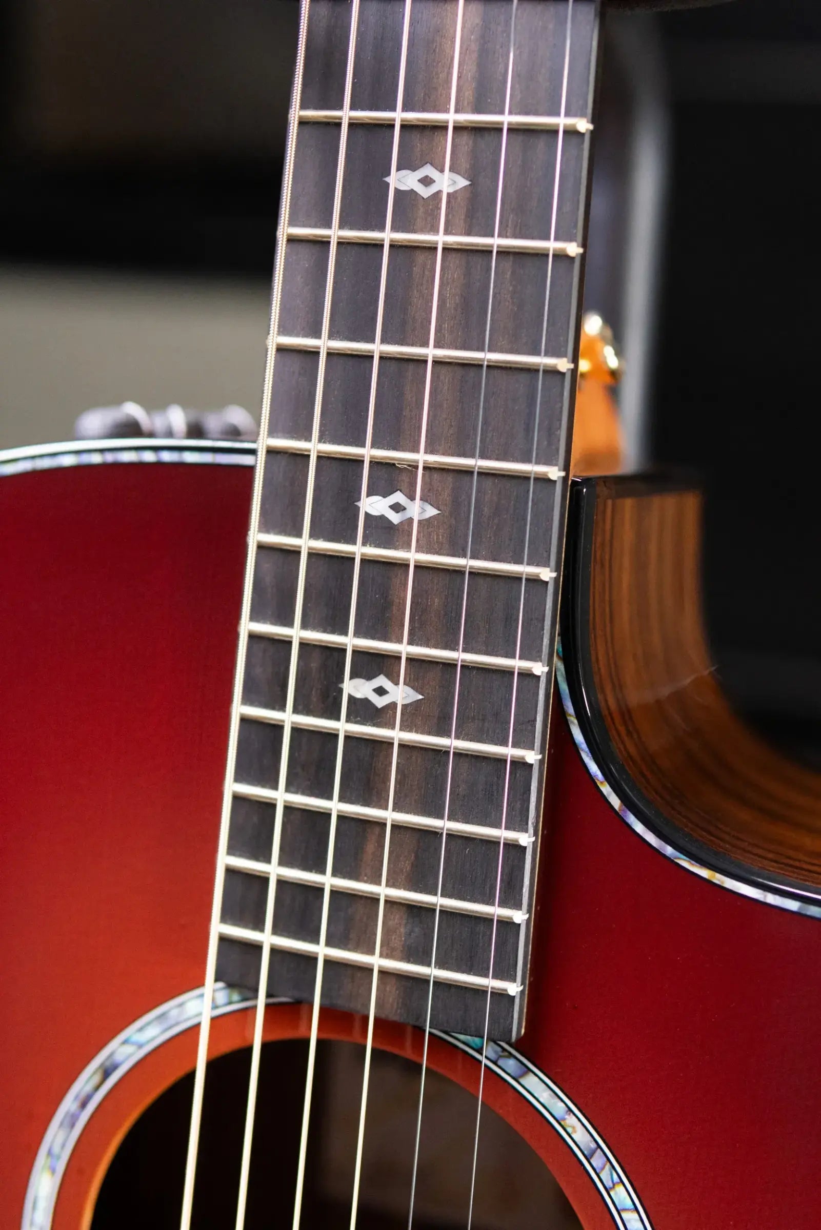 Taylor 214ce DLX Sunset Blvd Grand Auditorium Acoustic/Electric Guitar - Sepia Burst with Hardshell Case