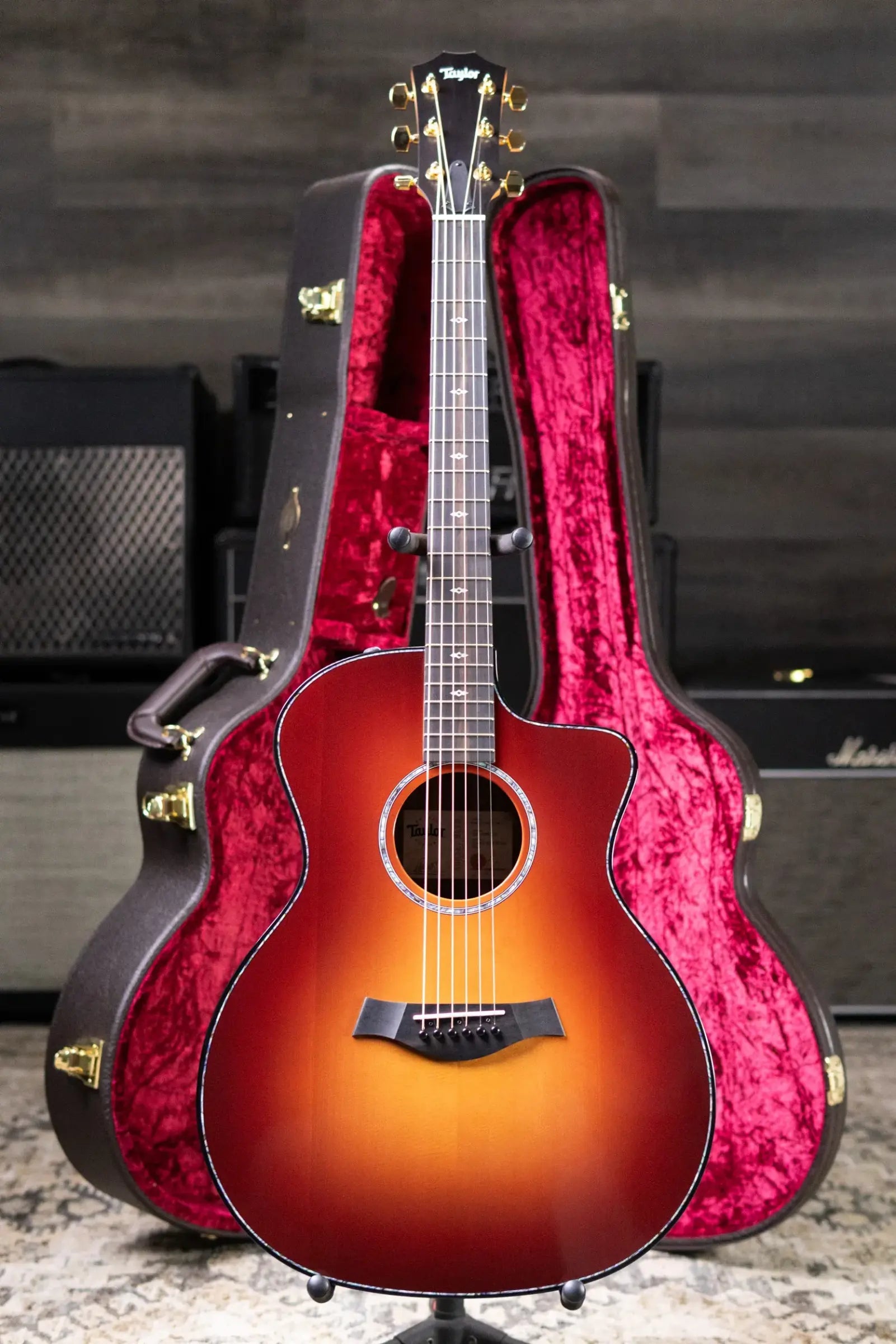 Taylor 214ce DLX Sunset Blvd Grand Auditorium Acoustic/Electric Guitar - Sepia Burst with Hardshell Case