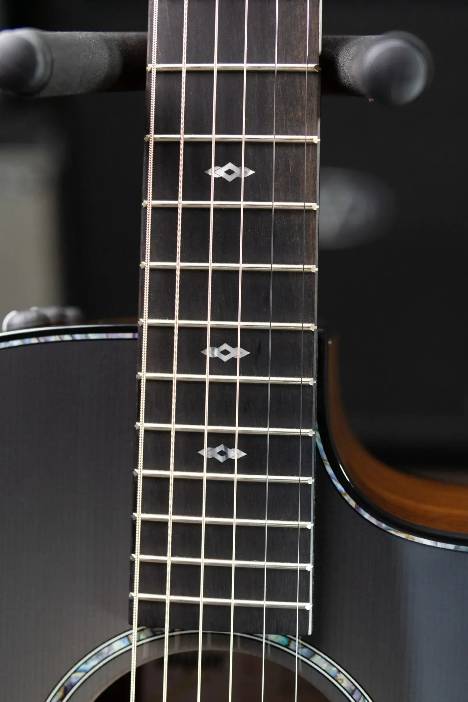 Taylor 214ce DLX Sunset Blvd Grand Auditorium Acoustic/Electric Guitar - Silverburst with Hardshell Case