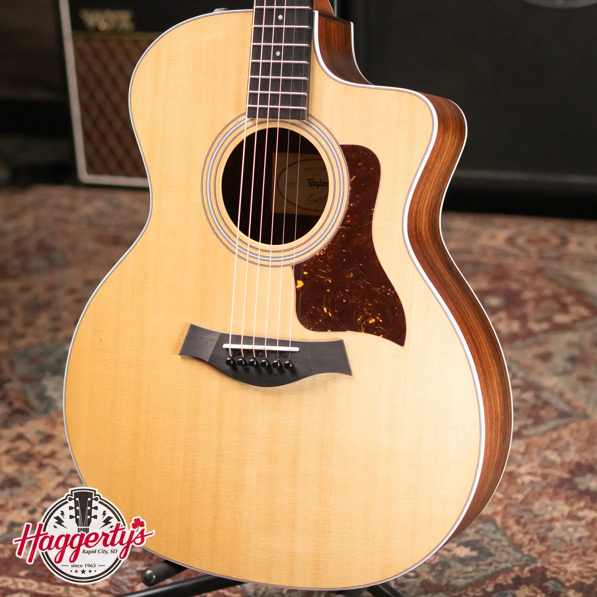 Taylor 214ce Grand Auditorium Acoustic/Electric Guitar with Gig Bag