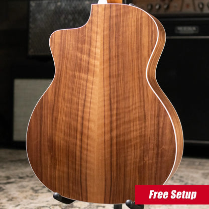 Taylor 214ce Grand Auditorium Acoustic/Electric Guitar with Gig Bag