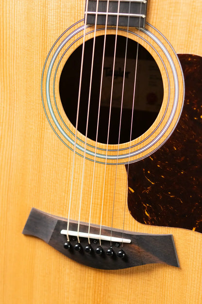 Taylor 214ce Grand Auditorium Acoustic/Electric Guitar with Gig Bag