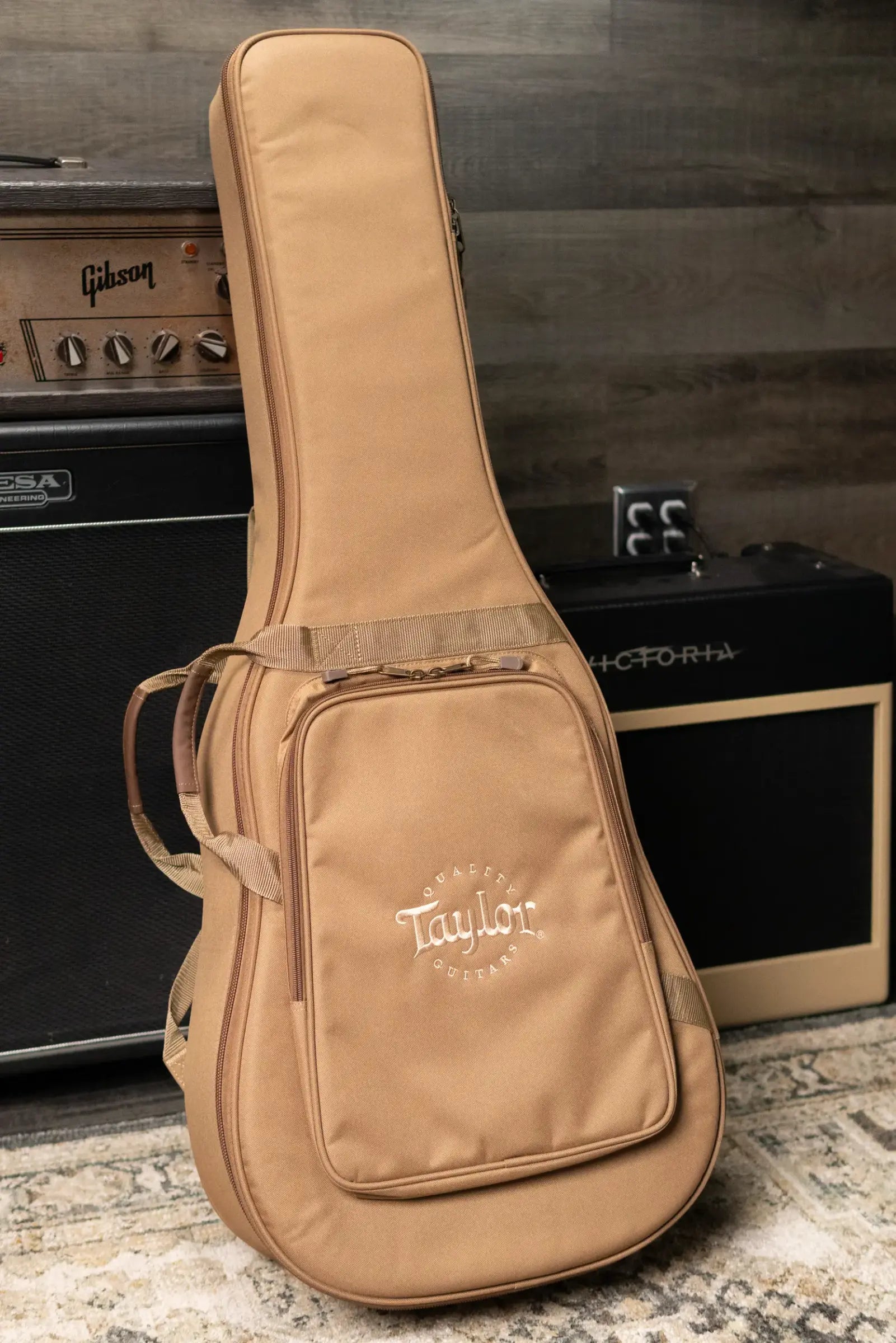 Taylor 214ce Grand Auditorium Acoustic/Electric Guitar with Gig Bag