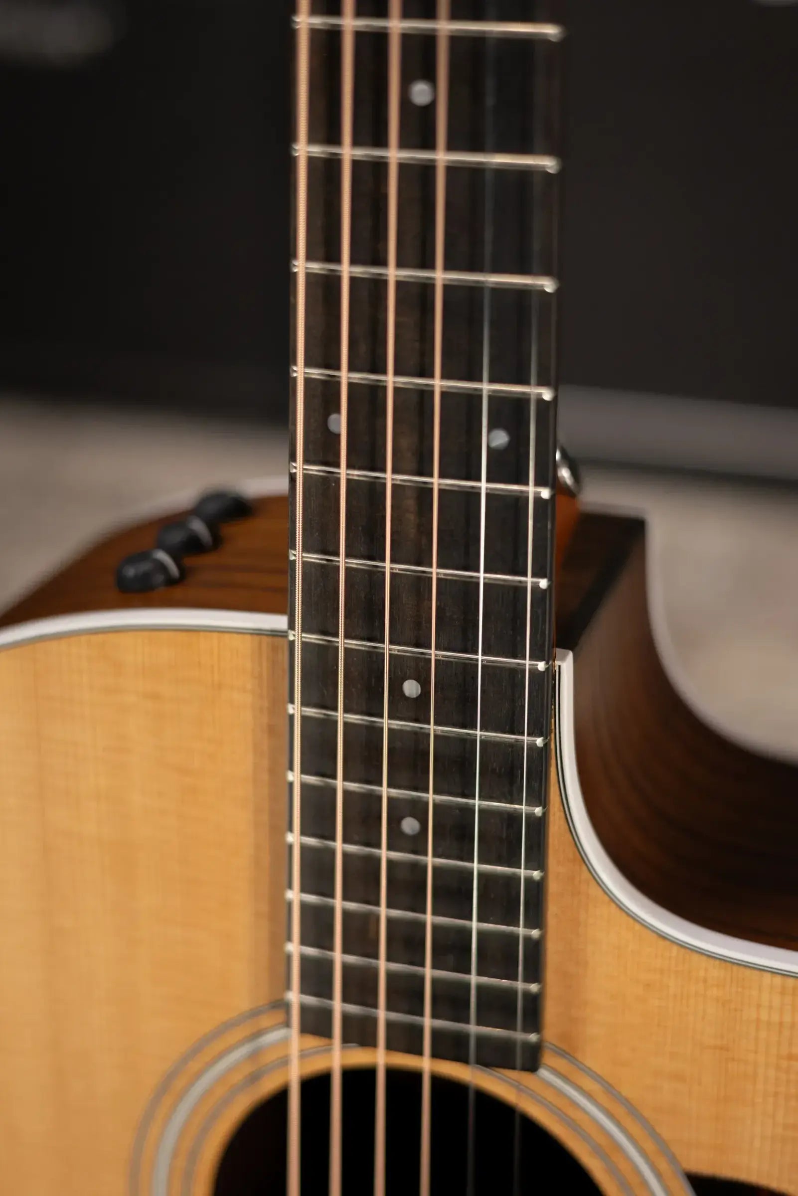 Taylor 214ce Grand Auditorium Acoustic/Electric Guitar with Gig Bag - Factory Used