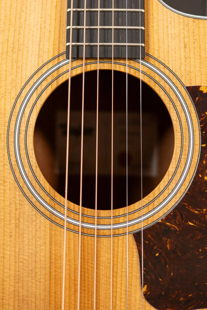 Taylor 214ce-K Grand Auditorium Acoustic/Electric Guitar with Gig Bag