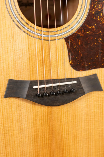 Taylor 214ce-K Grand Auditorium Acoustic/Electric Guitar with Gig Bag