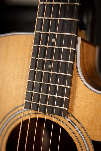 Taylor 214ce-K Grand Auditorium Acoustic/Electric Guitar with Gig Bag