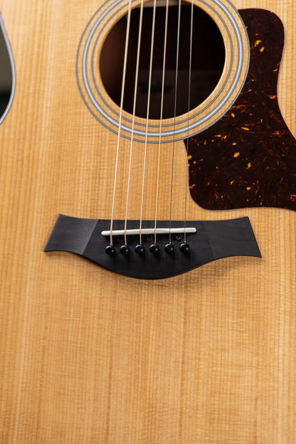 Taylor 214ce-K Grand Auditorium Acoustic/Electric Guitar with Gig Bag