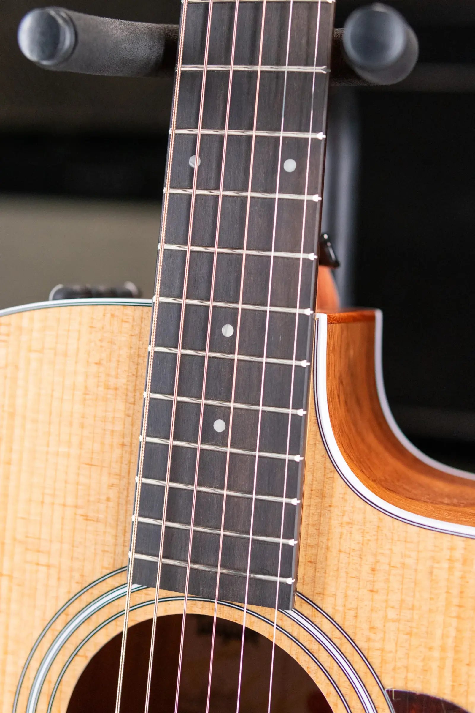 Taylor 214ce-K Grand Auditorium Acoustic/Electric Guitar with Gig Bag