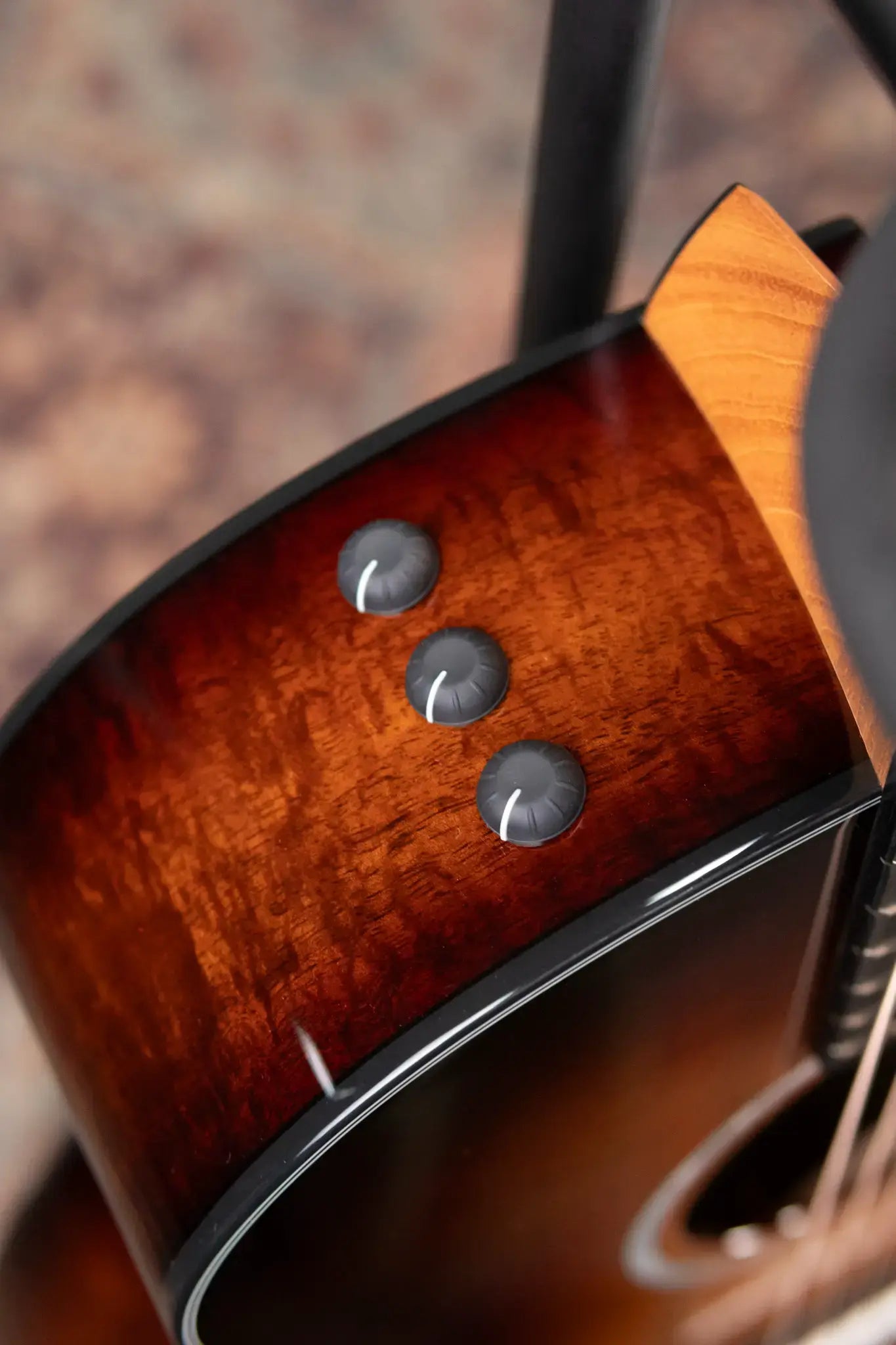 Taylor 214ce-K SB Plus Grand Auditorium Acoustic/Electric Guitar - Shaded Edgeburst with Aerocase