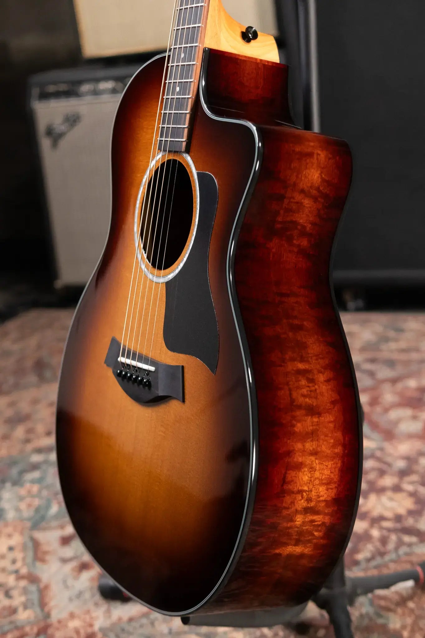 Taylor 214ce-K SB Plus Grand Auditorium Acoustic/Electric Guitar - Shaded Edgeburst with Aerocase