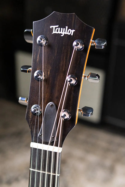 Taylor 214ce Left-Hand Grand Auditorium Acoustic/Electric Guitar with Gig Bag