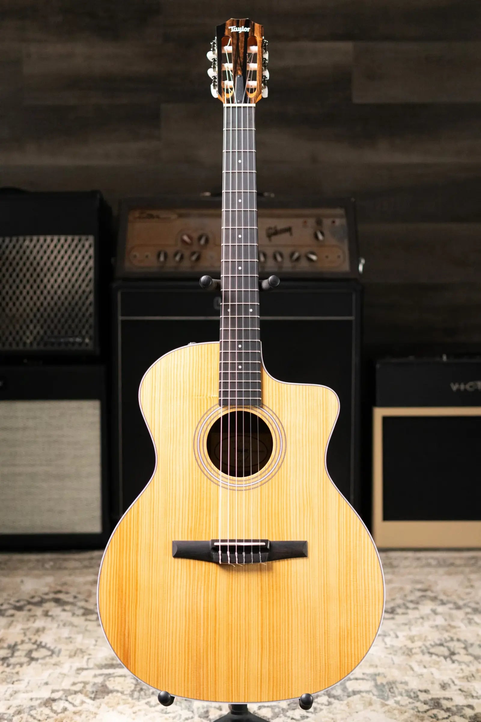 Taylor 214ce-N Nylon Grand Auditorium Acoustic/Electric Guitar with Gig Bag