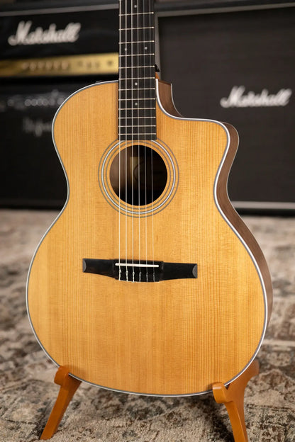 Taylor 214ce-N Nylon Grand Auditorium Acoustic/Electric Guitar with Gig Bag