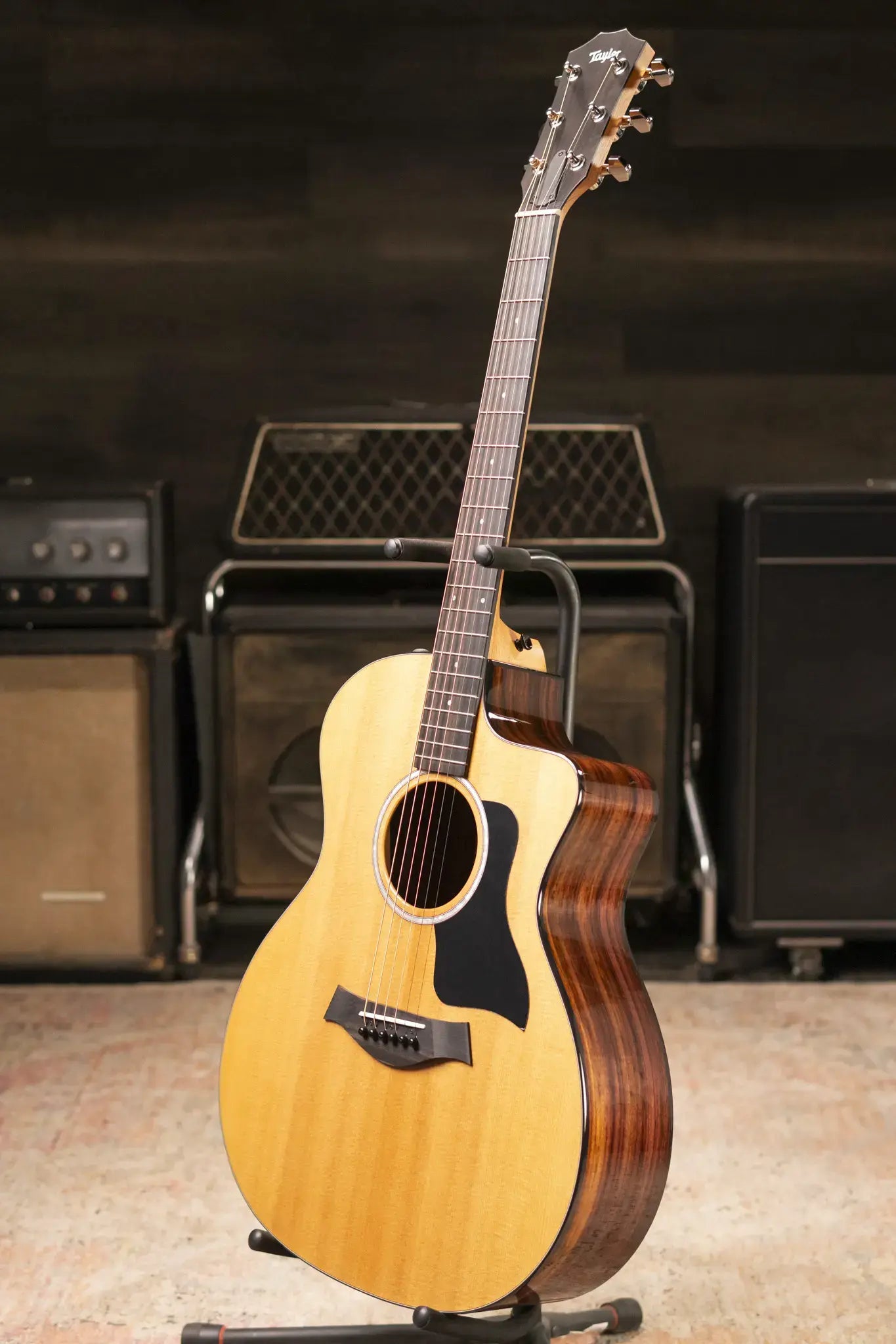 Taylor 214ce Plus Grand Auditorium Acoustic/Electric Guitar with Aerocase