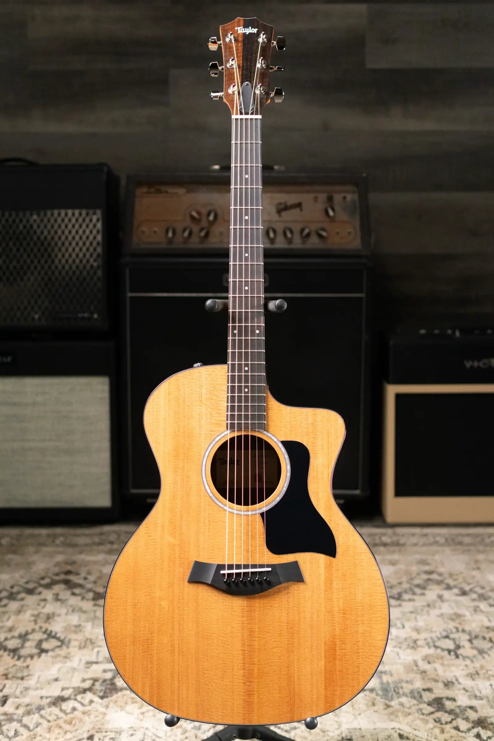 Taylor 214ce Plus Grand Auditorium Acoustic/Electric Guitar with Aerocase