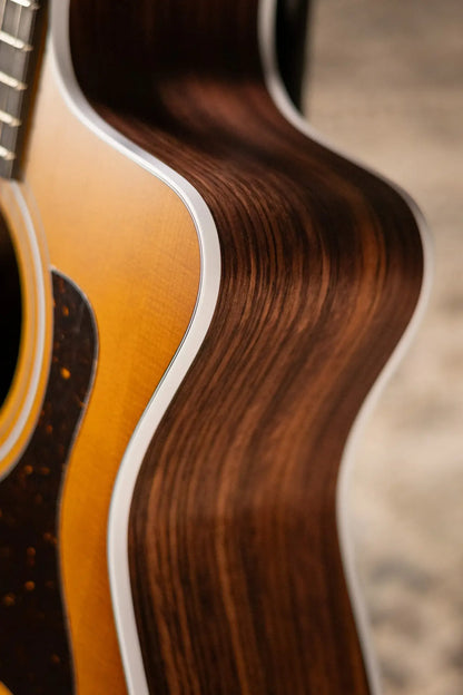 Taylor 214ce Special Edition Grand Auditorium Acoustic/Electric Guitar - Honeyburst with Gig Bag