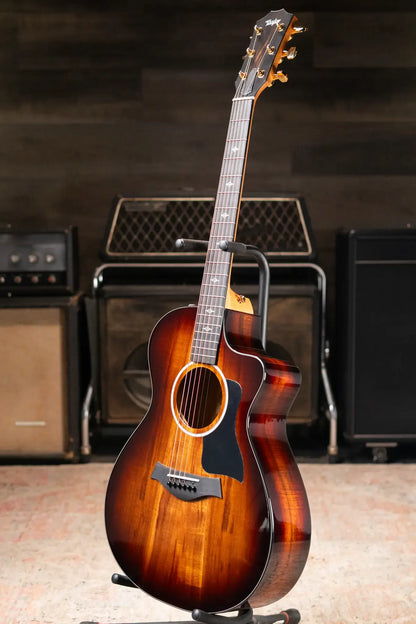 Taylor 222ce-K DLX Grand Concert Acoustic/Electric Guitar - Shaded Edgeburst with Hardshell Case