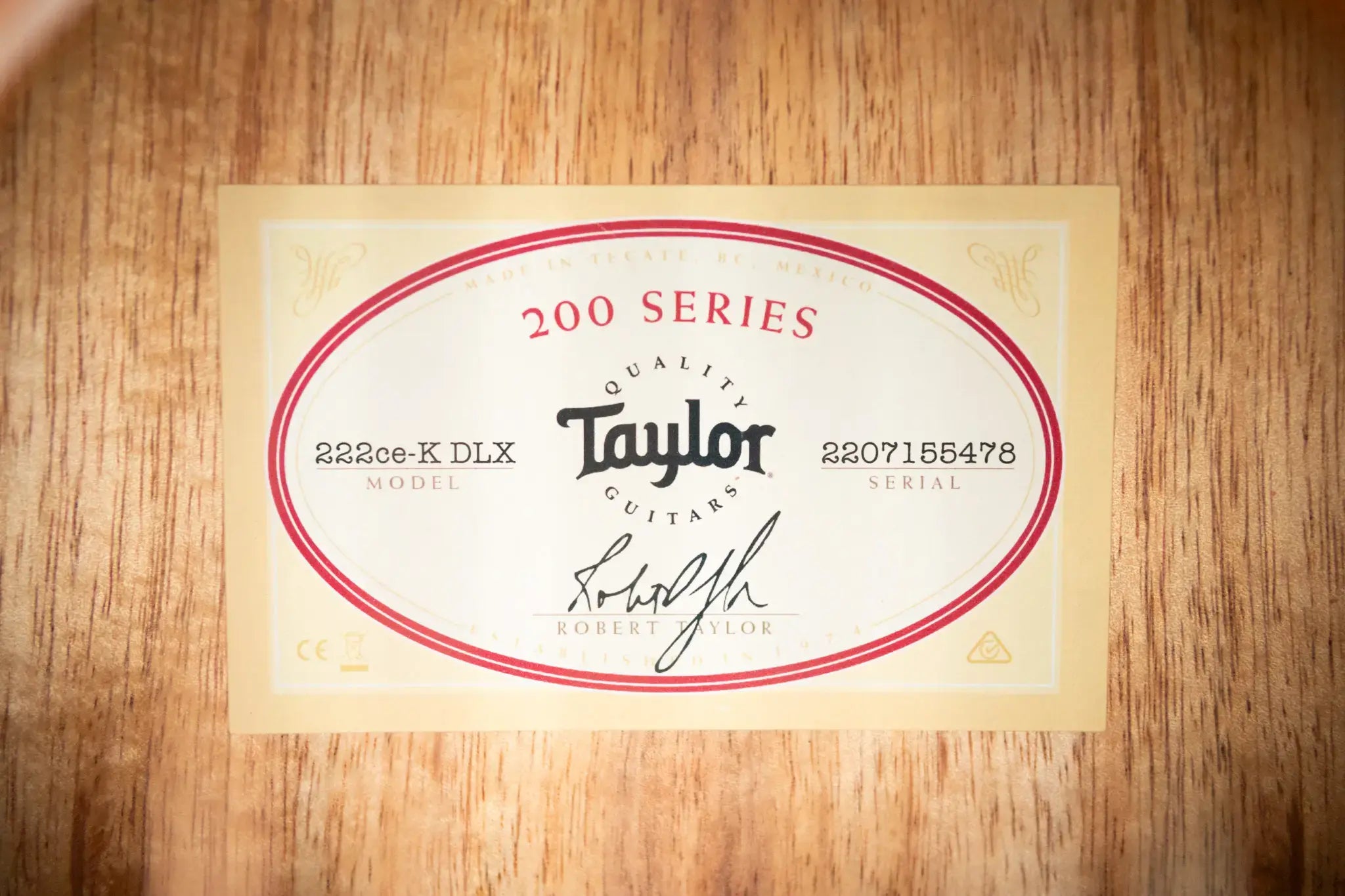 Taylor 222ce-K DLX Grand Concert Acoustic/Electric Guitar - Shaded Edgeburst with Hardshell Case