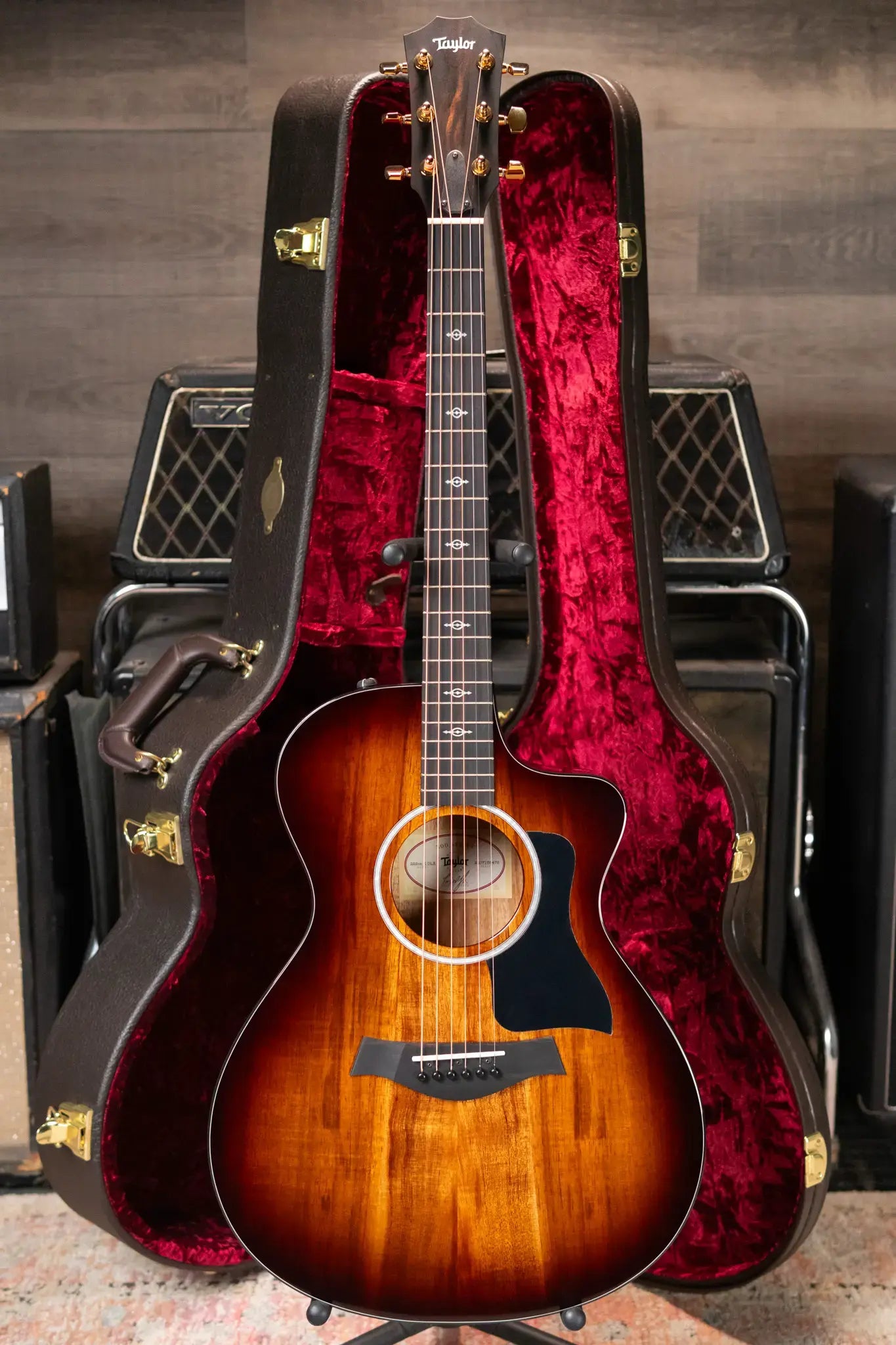 Taylor 222ce-K DLX Grand Concert Acoustic/Electric Guitar - Shaded Edgeburst with Hardshell Case