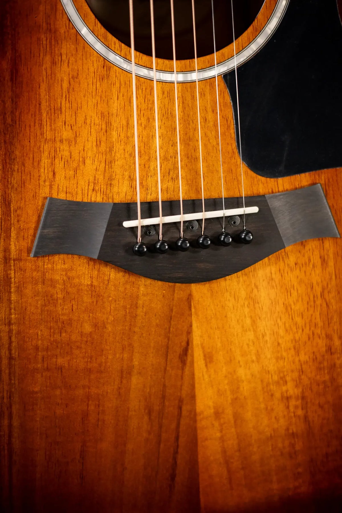 Taylor 222ce-K DLX Grand Concert Hawaiian Koa Acoustic/Electric Guitar - Shaded Edge Burst with Hardshell Case