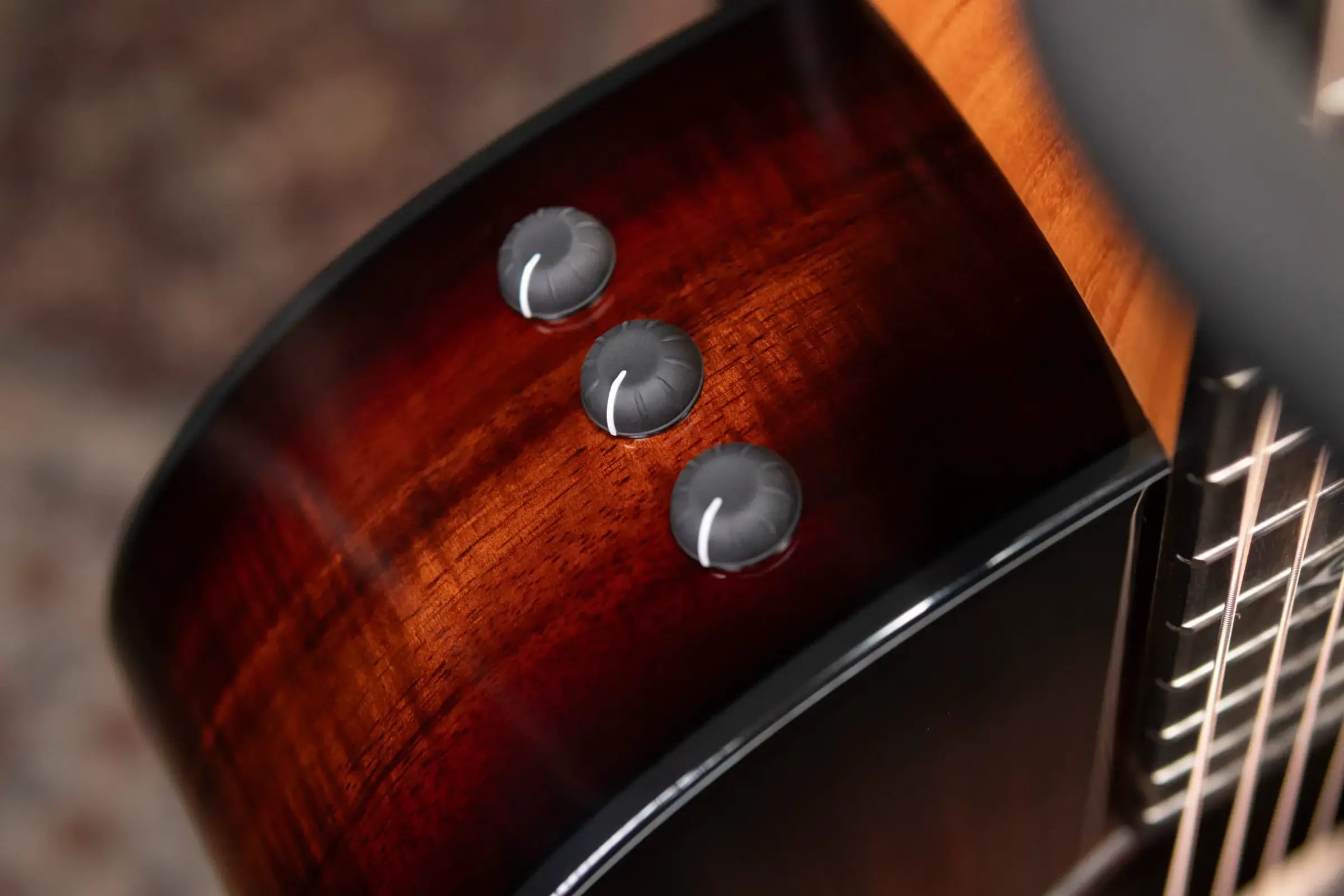 Taylor 224ce-K DLX Grand Auditorium Acoustic/Electric Guitar - Shaded Edgeburst with Hardshell Case