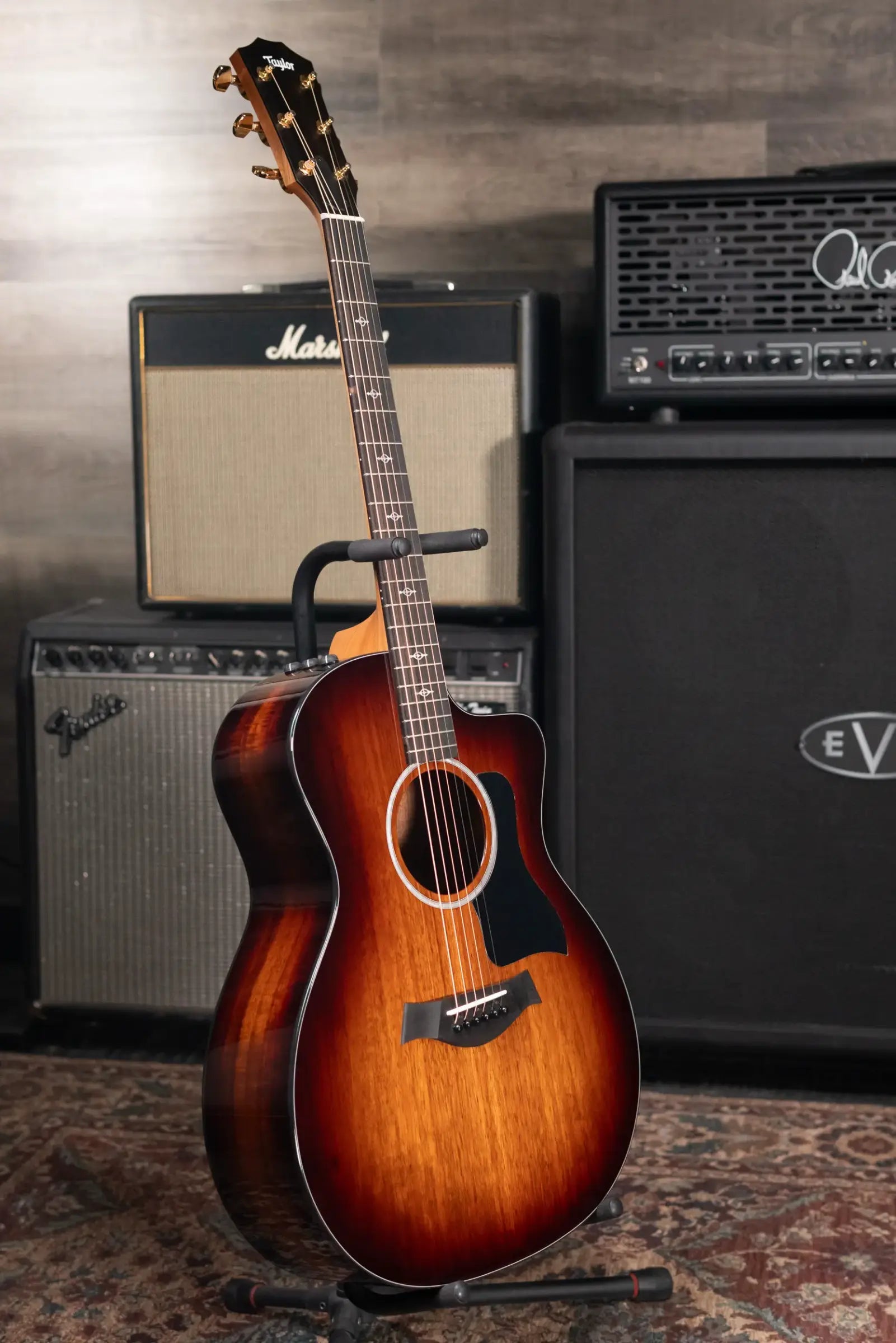 Taylor 224ce-K DLX Grand Auditorium Acoustic/Electric Guitar - Shaded Edgeburst with Hardshell Case