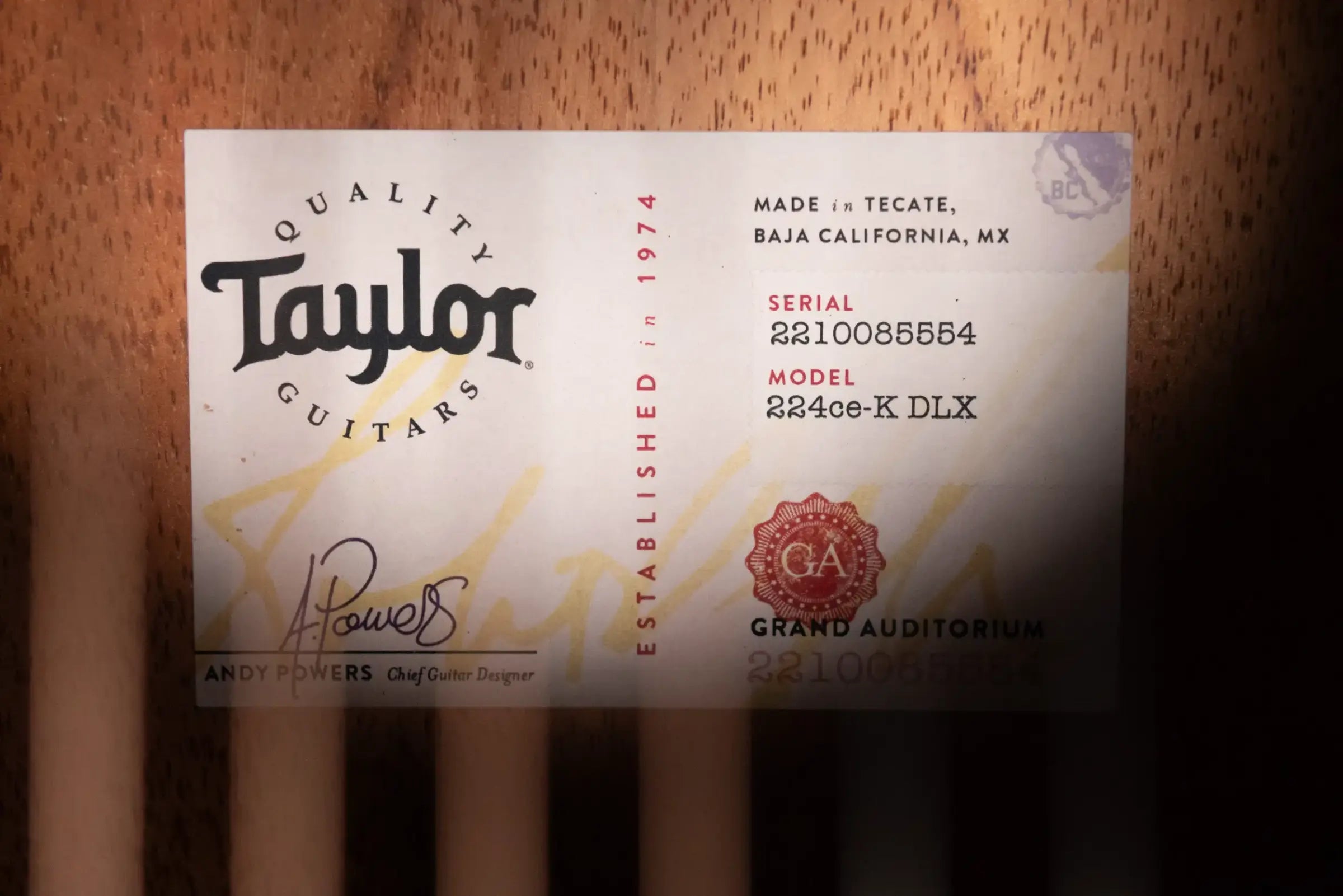 Taylor 224ce-K DLX Grand Auditorium Acoustic/Electric Guitar - Shaded Edgeburst with Hardshell Case