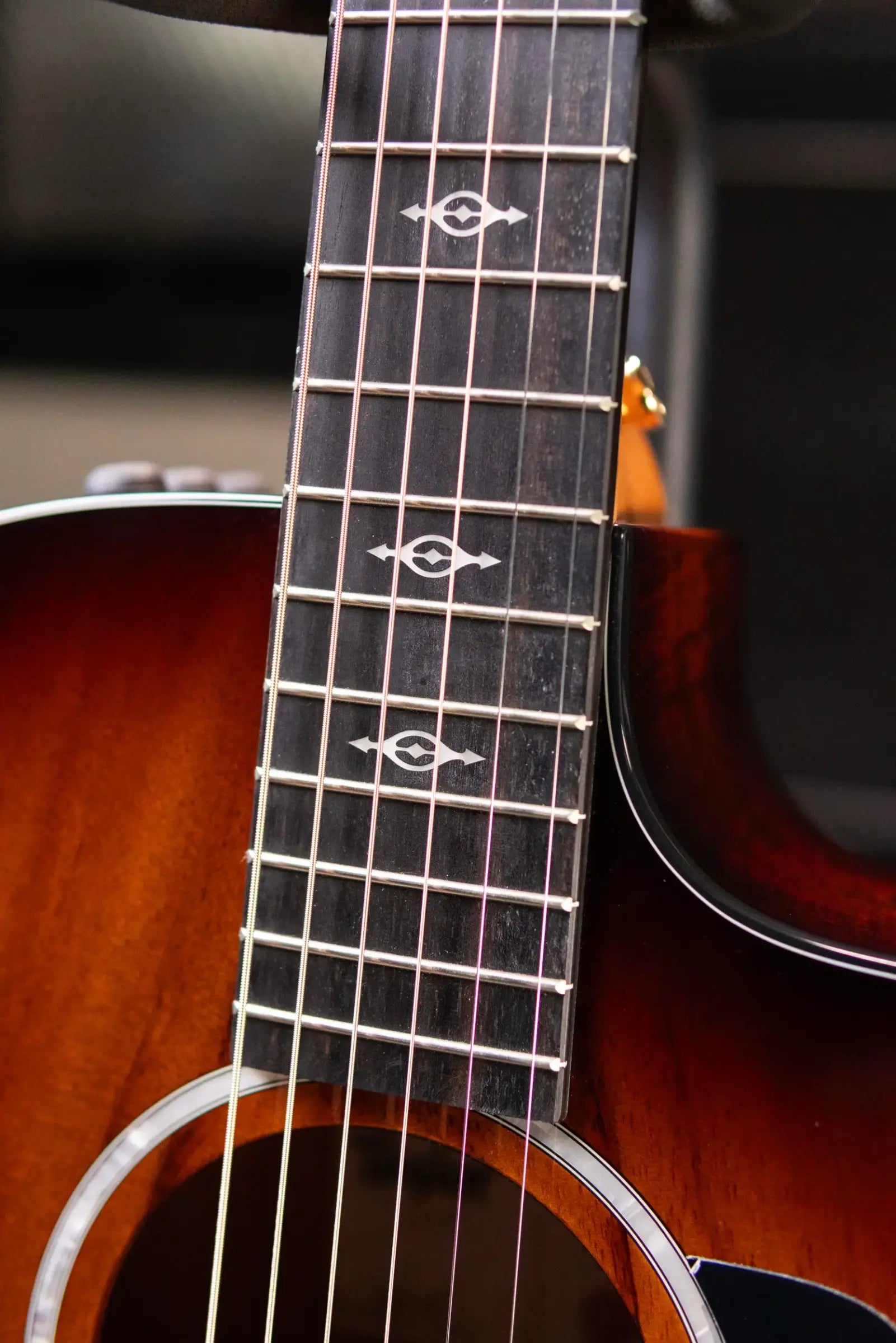 Taylor 224ce-K DLX Grand Auditorium Acoustic/Electric Guitar - Shaded Edgeburst with Hardshell Case - Floor Model Demo