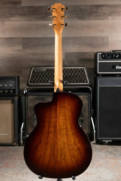 Taylor 224ce-K DLX Grand Auditorium Acoustic/Electric with Hardshell Case