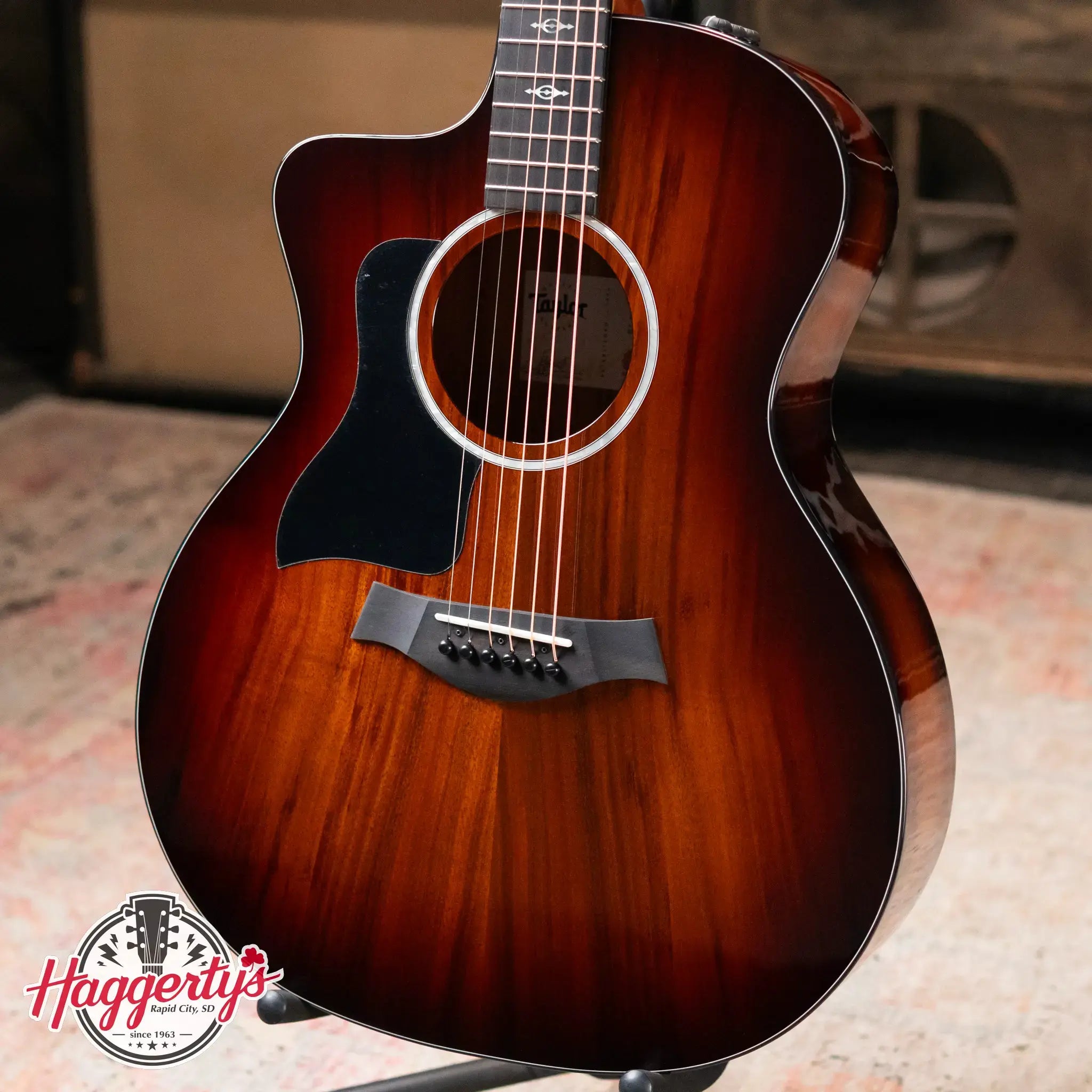 Taylor 224ce-K DLX Left-Handed Grand Auditorium Acoustic/Electric Guitar with Hardshell Case
