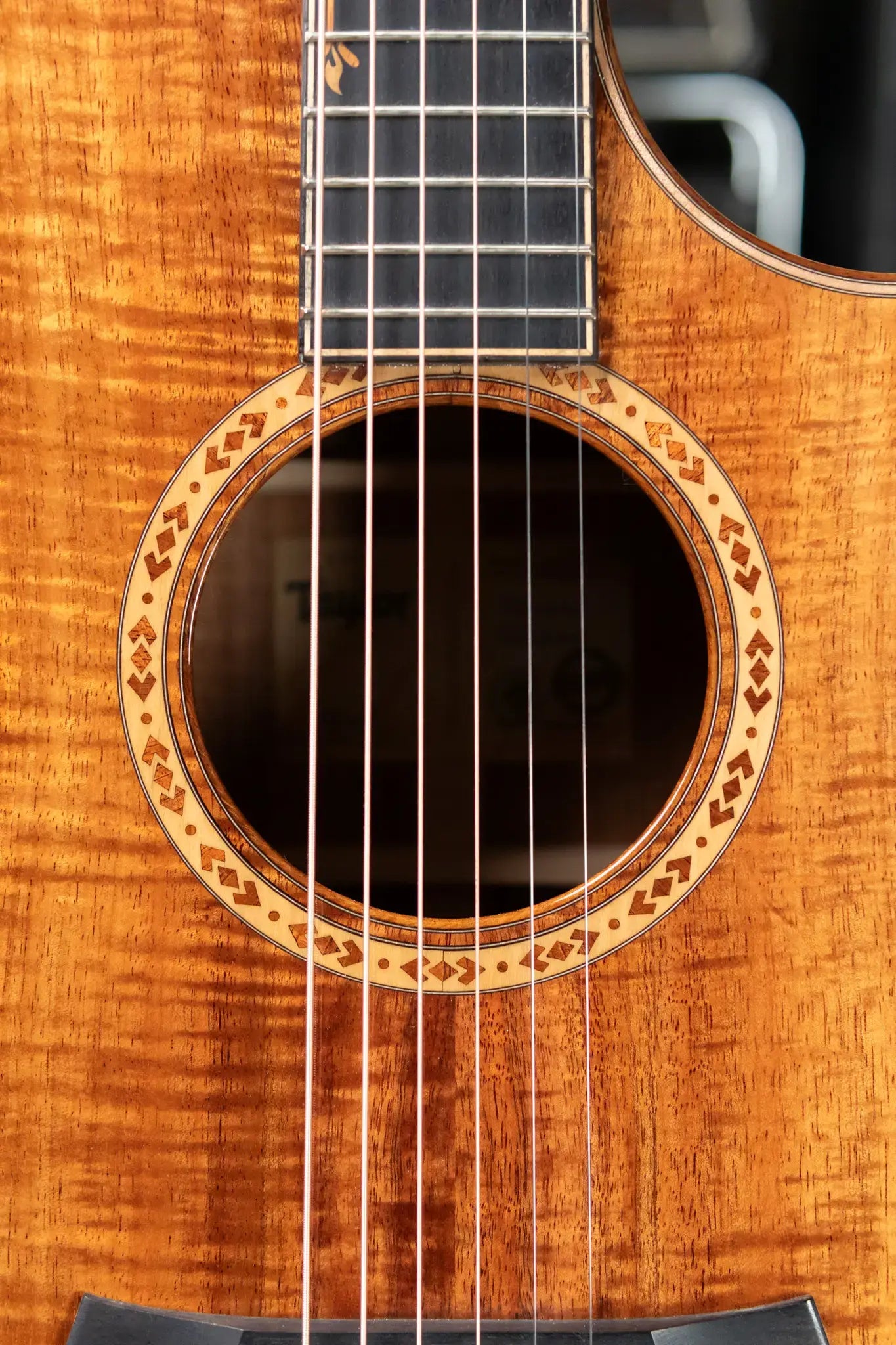 Taylor Custom Shop Catch C28ce #29 Grand Orchestra Acoustic/Electric - AA Koa with Hardshell Case - Floor Model Demo