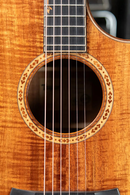 Taylor Custom Shop Catch C28ce #29 Grand Orchestra Acoustic/Electric - AA Koa with Hardshell Case - Floor Model Demo