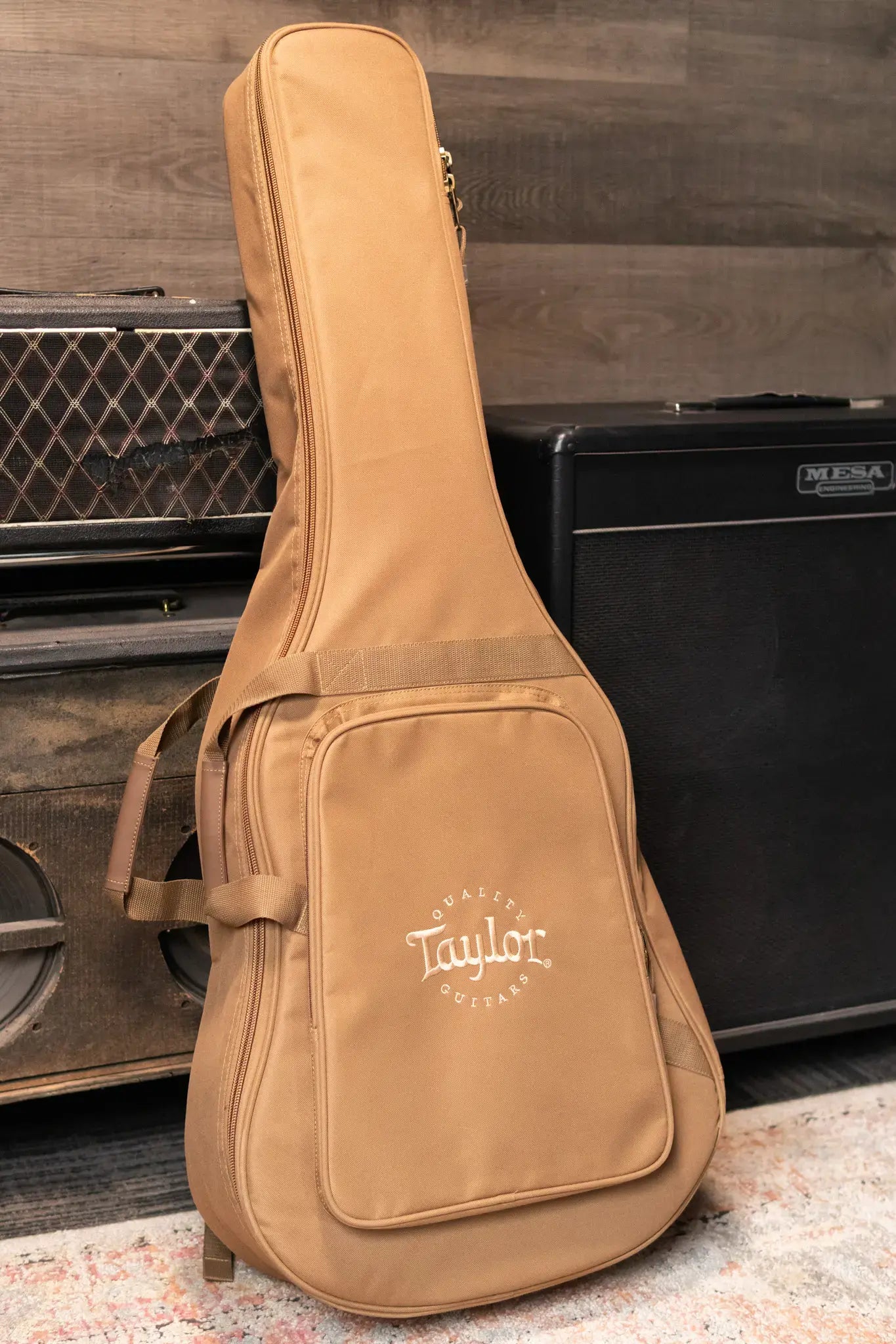 Taylor 24ce Grand Auditorium Acoustic/Electric Guitar with Gig Bag