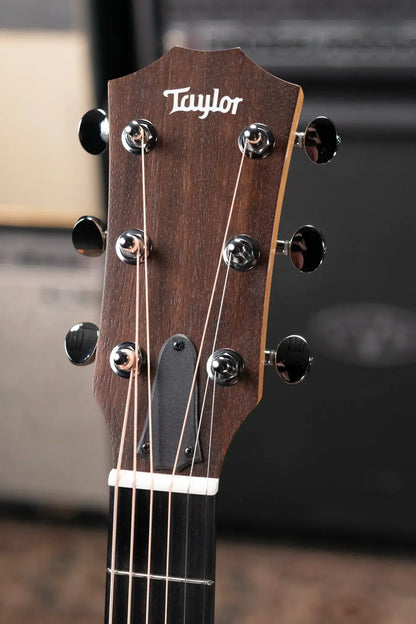 Taylor 24ce Grand Auditorium Acoustic/Electric Guitar with Gig Bag
