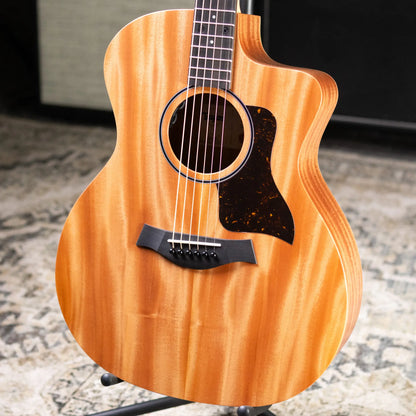 Taylor 24ce Grand Auditorium Acoustic/Electric Guitar with Gig Bag
