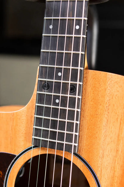 Taylor 24ce Left-Hand Grand Auditorium Acoustic/Electric Guitar with Gig Bag