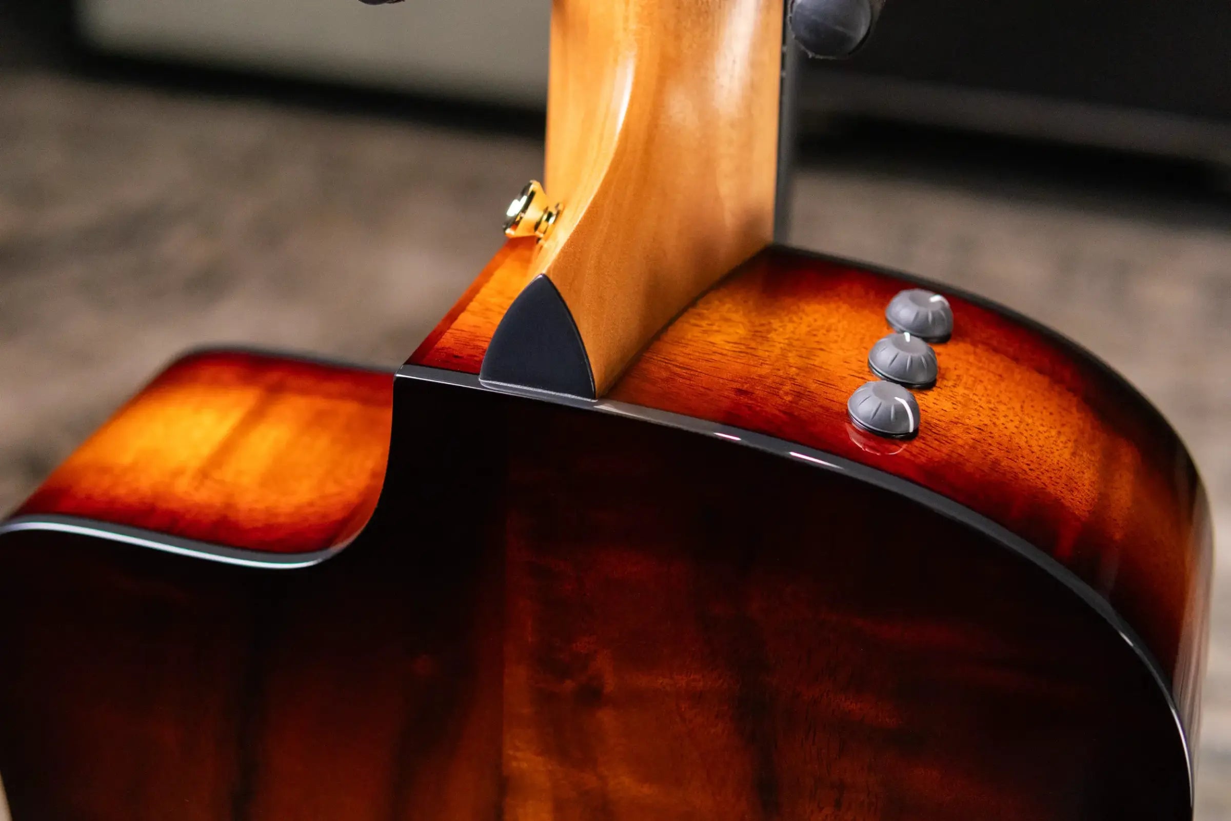 Taylor 260ce-K DLX Doce Doble Acoustic/Electric Guitar with Hardshell Case - Factory Demo