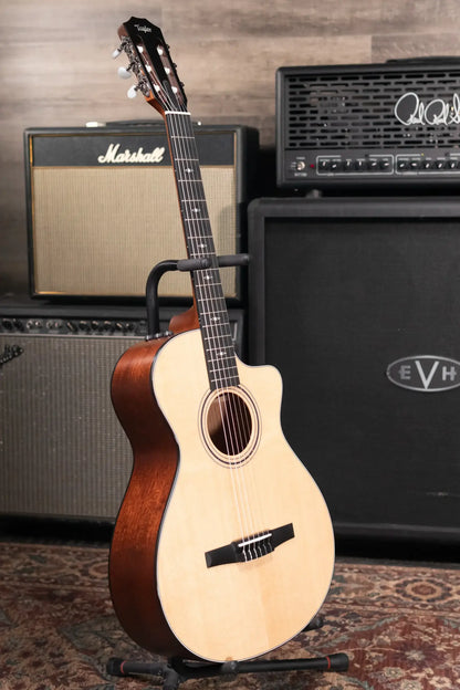Taylor 312ce-N Nylon Grand Concert Acoustic/Electric Guitar with Hardshell Case
