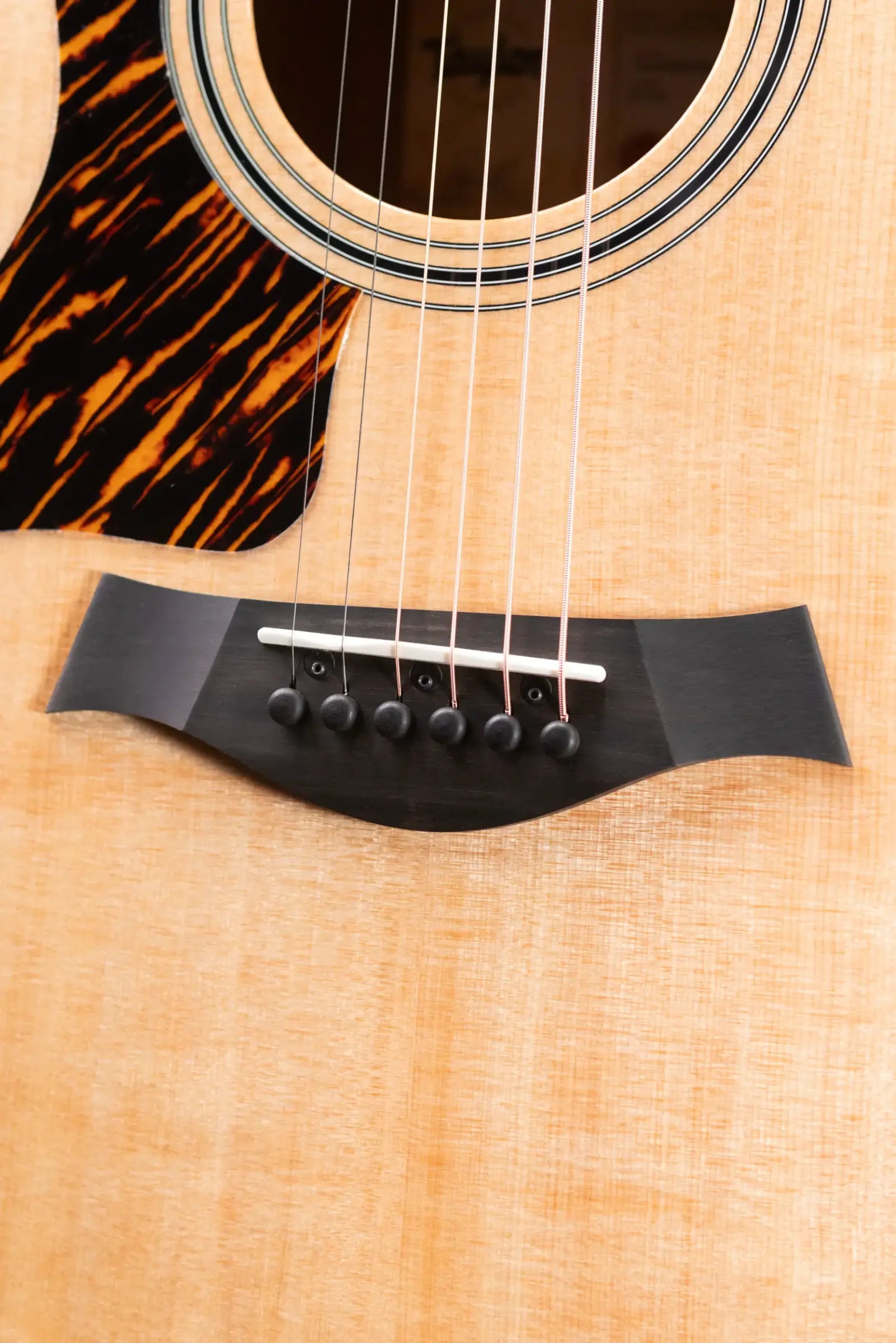 Taylor 314ce Left-Handed Grand Auditorium Acoustic/Electric Guitar with Hardshell Case