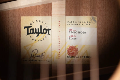 Taylor 314ce Left-Handed Grand Auditorium Acoustic/Electric Guitar with Hardshell Case