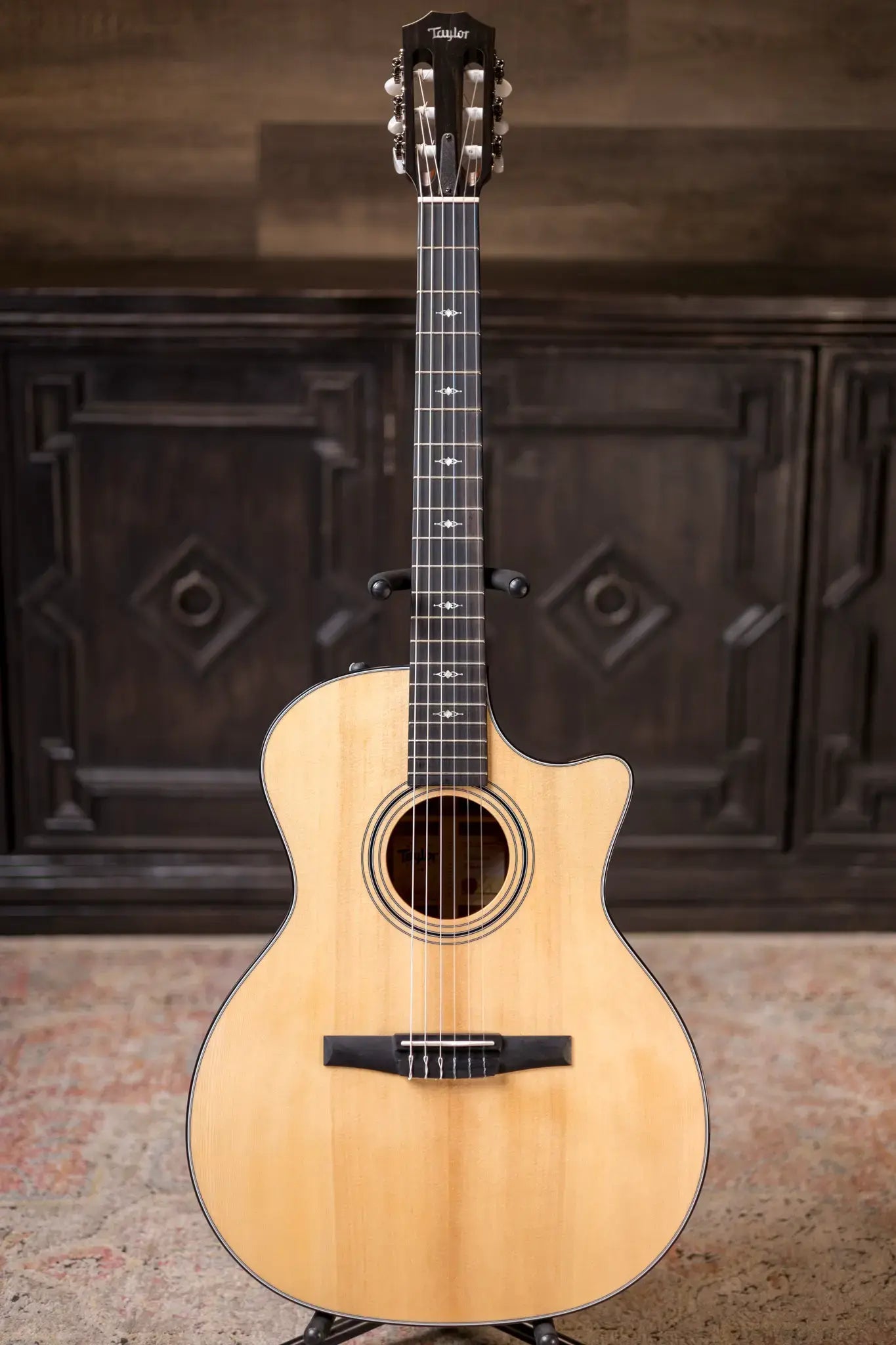 Taylor 314ce-N Nylon Grand Auditorium Acoustic/Electric with Hardshell Case