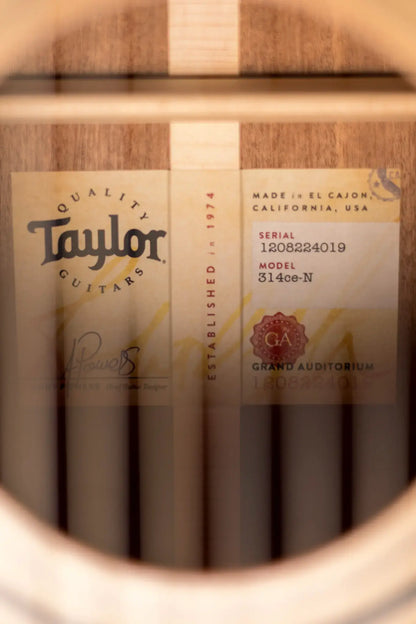Taylor 314ce-N Nylon Grand Auditorium Acoustic/Electric with Hardshell Case