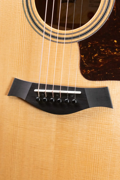 Taylor 314ce Studio Grand Auditorium Acoustic/Electric Guitar - Natural with Structured Gig Bag