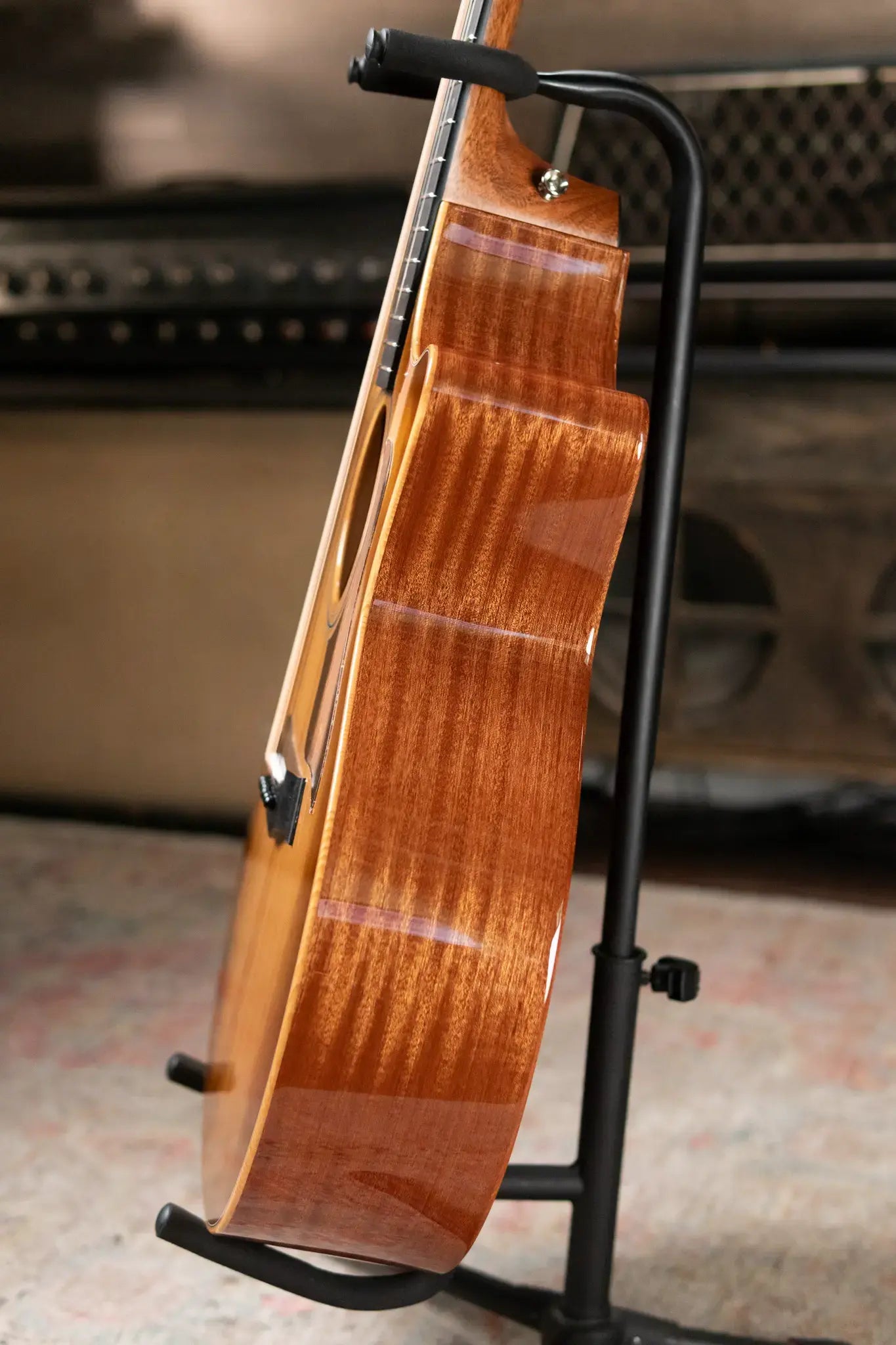 Taylor 314ce Studio Special Edition Grand Auditorium Acoustic/Electric - Shaded Edge Burst with Gig Bag