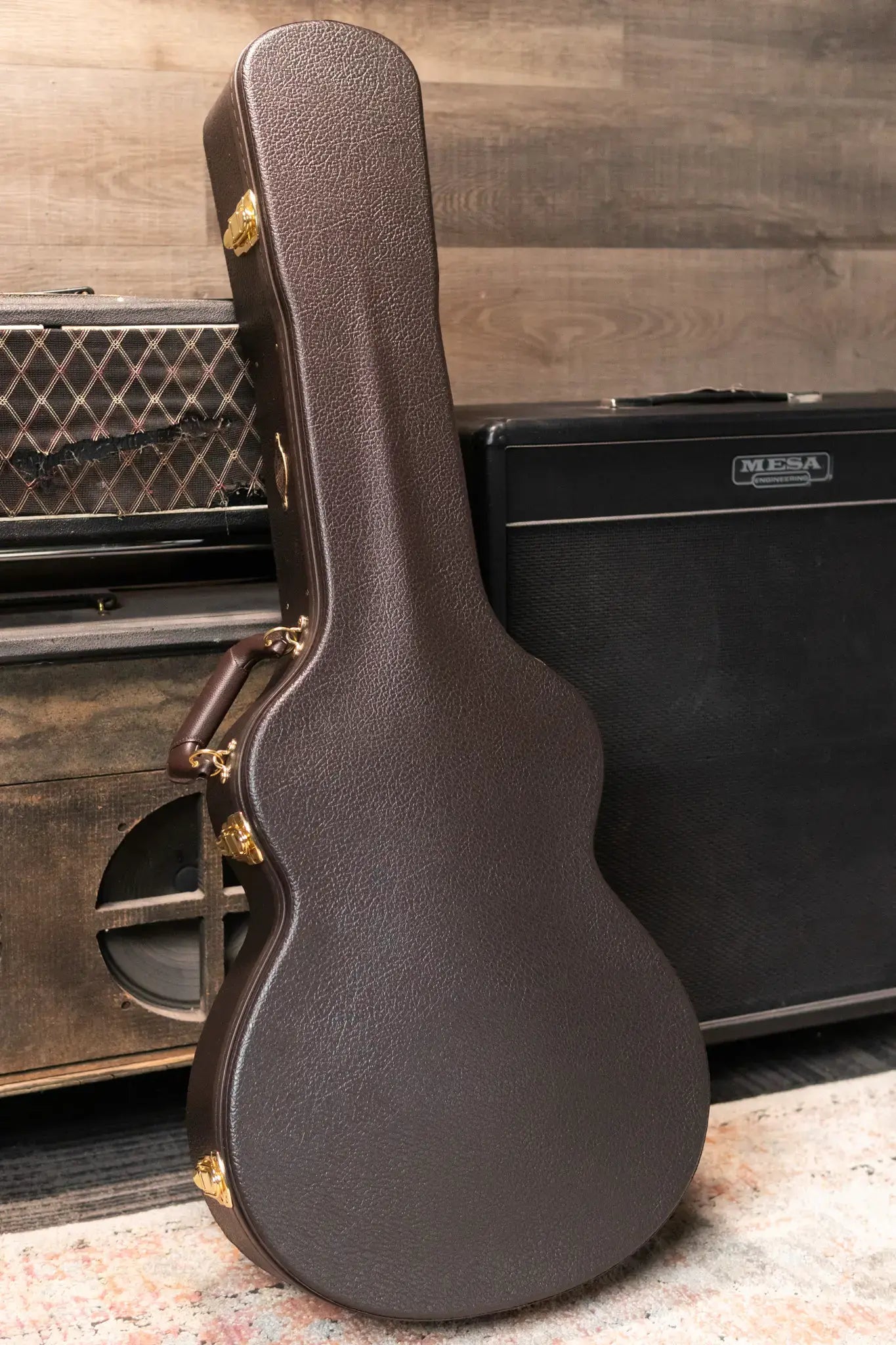 Taylor 322ce Grand Concert Acoustic/Electric Guitar - Shaded Edge Burst with Hardshell Case