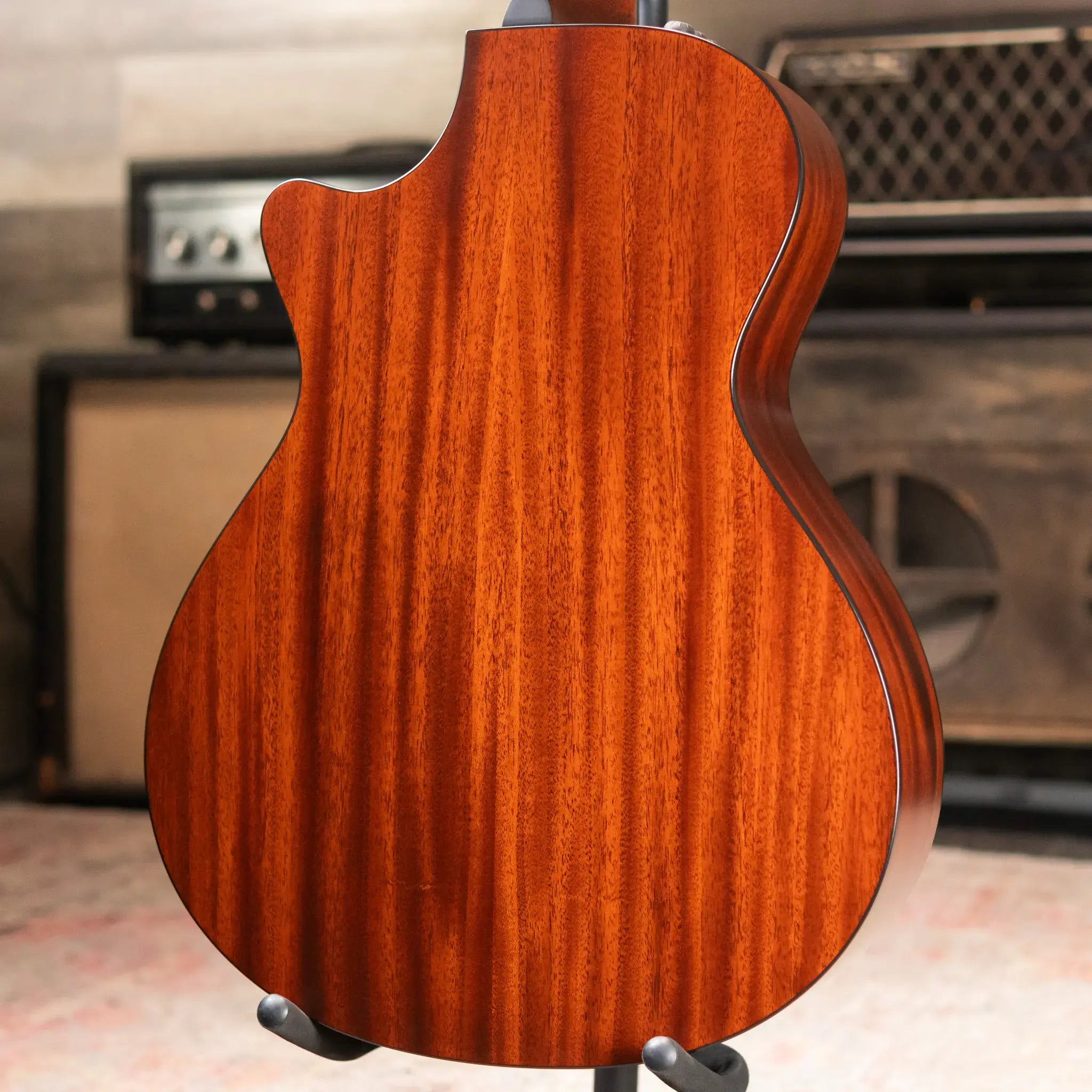 Taylor 322ce Grand Concert Acoustic-Electric Guitar, Shaded Edge Burst with Hardshell Case - Used
