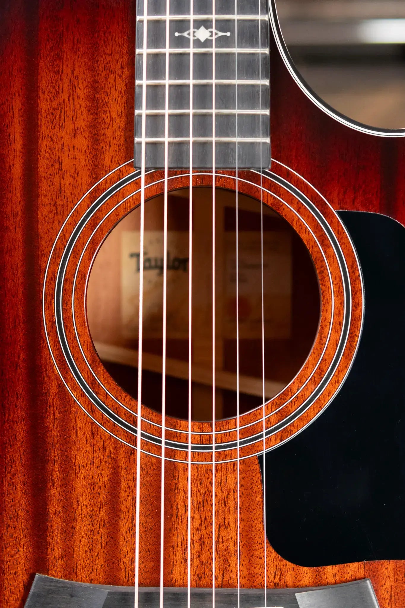 Taylor 322ce Grand Concert Acoustic-Electric Guitar, Shaded Edge Burst with Hardshell Case - Used