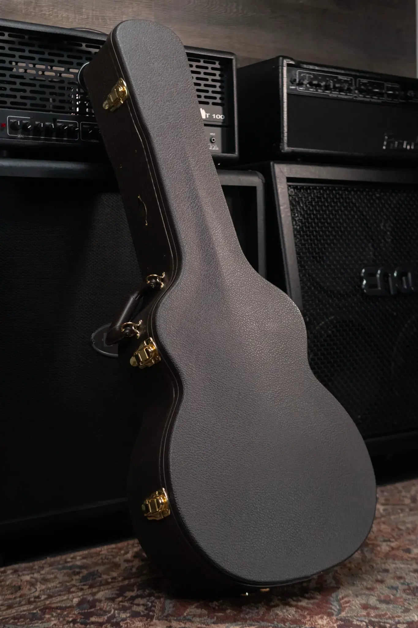 Taylor 324ce Left-Handed Grand Auditorium Acoustic/Electric Guitar - Shaded Edge Burst with Hardshell Case