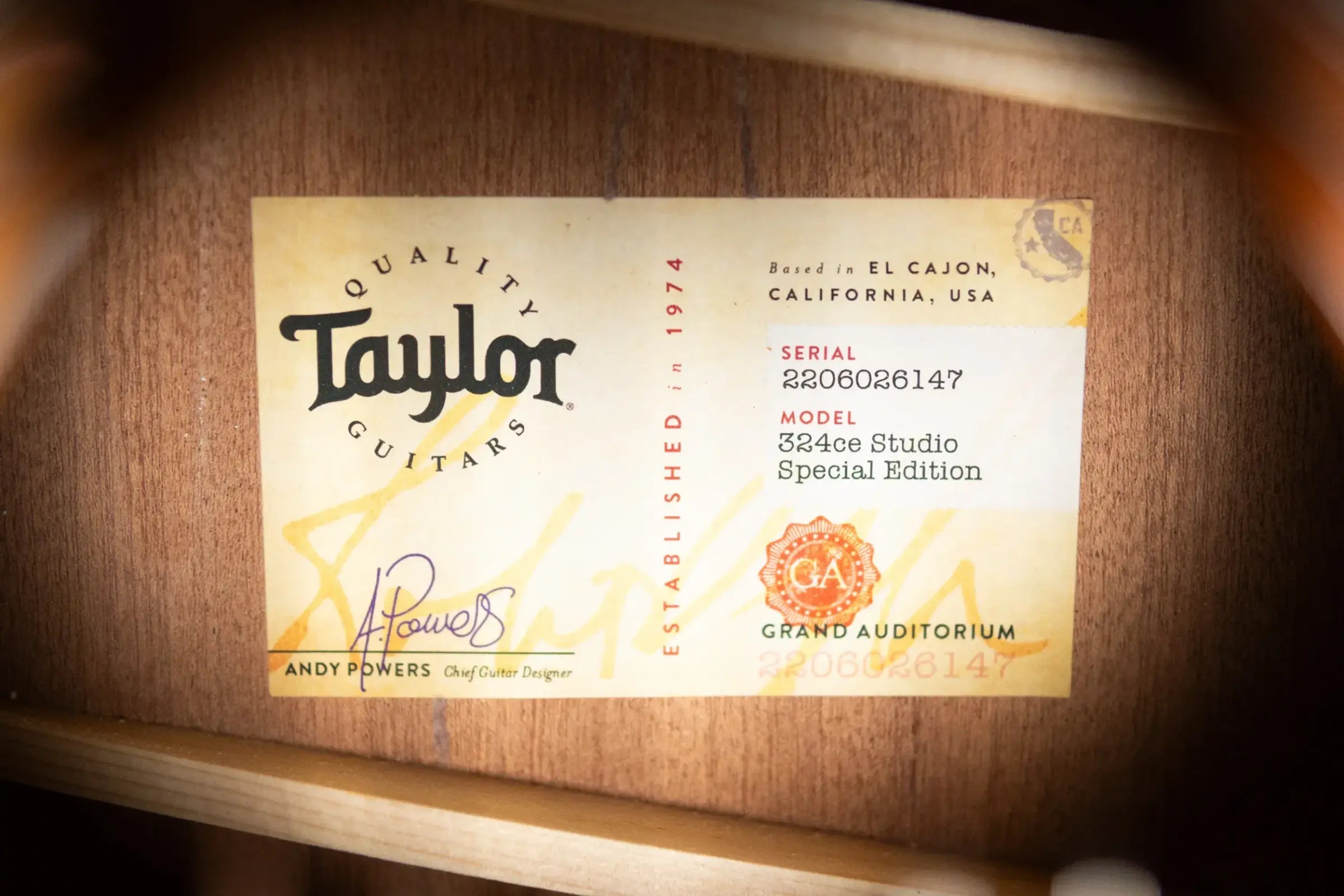 Taylor 324ce Studio Special Edition Grand Auditorium Acoustic/Electric Guitar - Shaded Edge Burst with Gig Bag